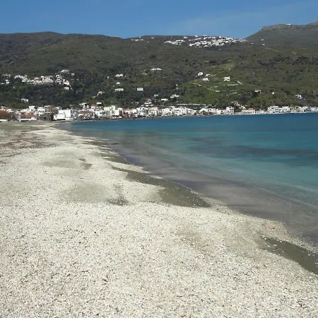 In The Village Near The Sea. Apartment Ormos (Andros)